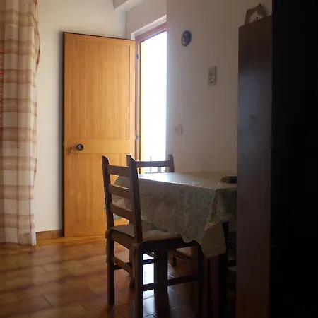 Gli Degli Dei Apartment